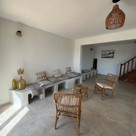 Villa With Panoramic Sea View *